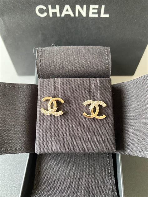 chanel 22k earrings